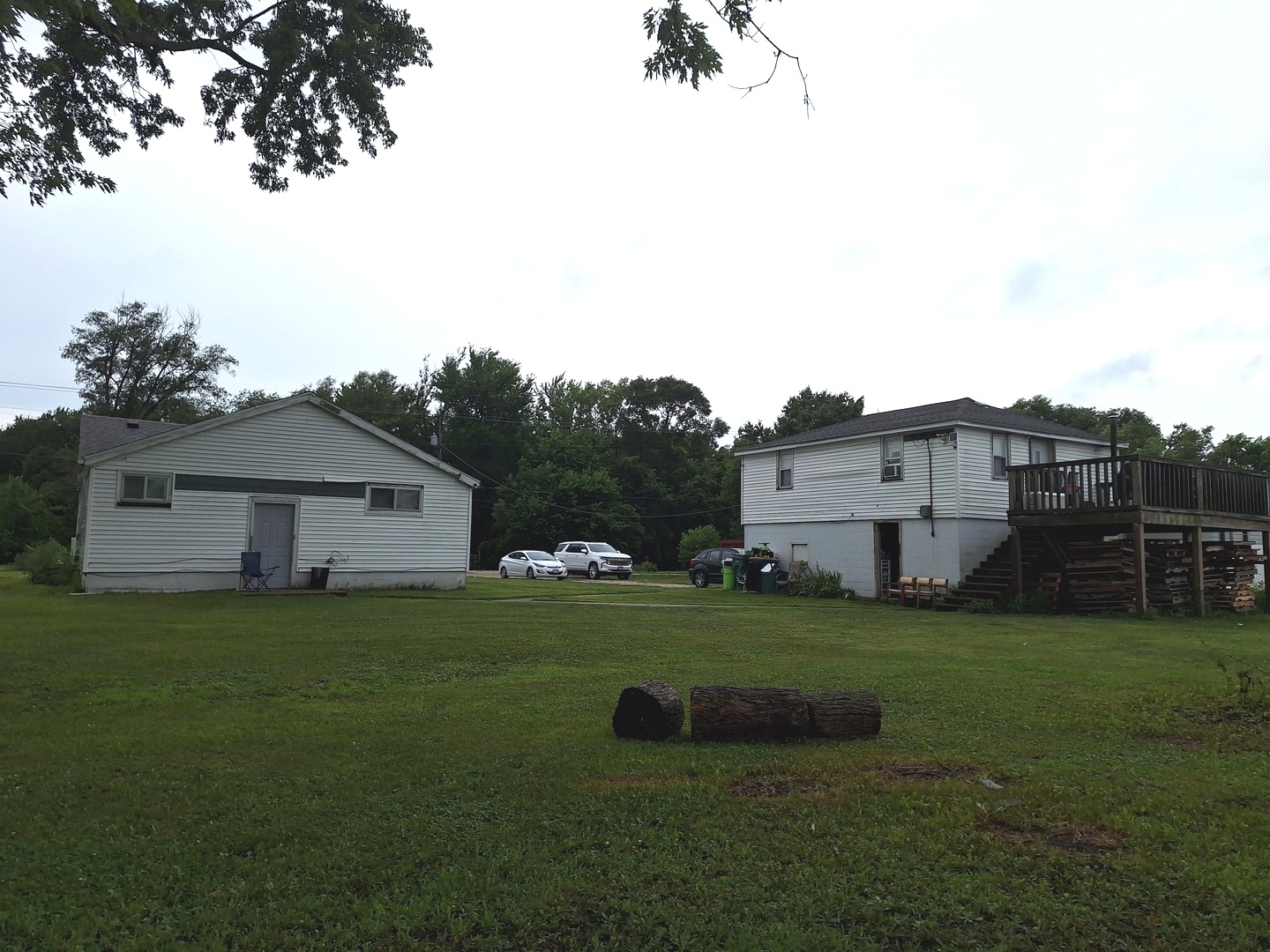 1505 North Otter Creek Road Streator, IL 61364 - Photo 33 of 40 a view of a house with a yard