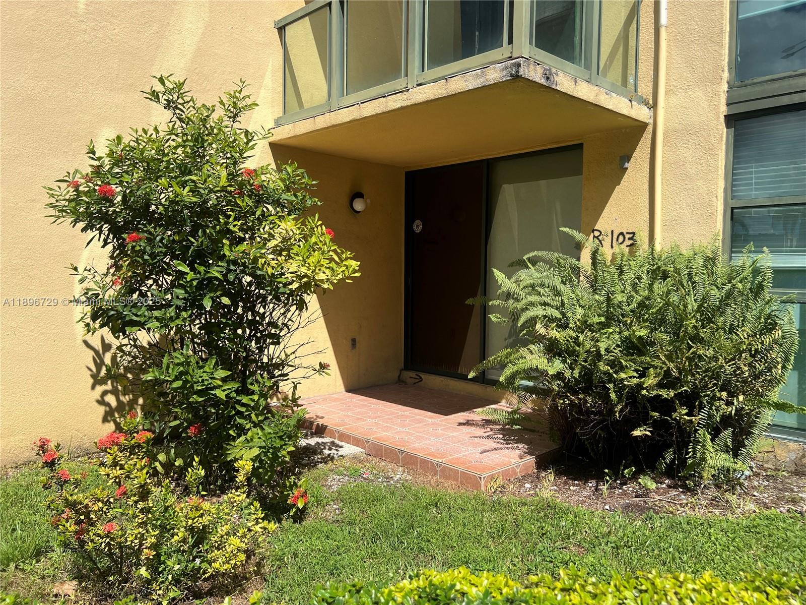 11780 Southwest 18th Street, Unit 1032 Miami, FL 33175 - Photo 4 of 22