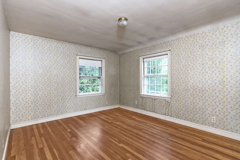 19 Auburn Road Wellesley, MA 02481 - Photo 14 of 22