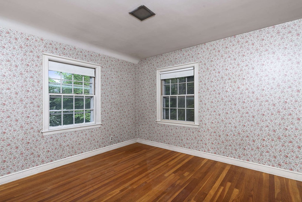 19 Auburn Road Wellesley, MA 02481 - Photo 15 of 22