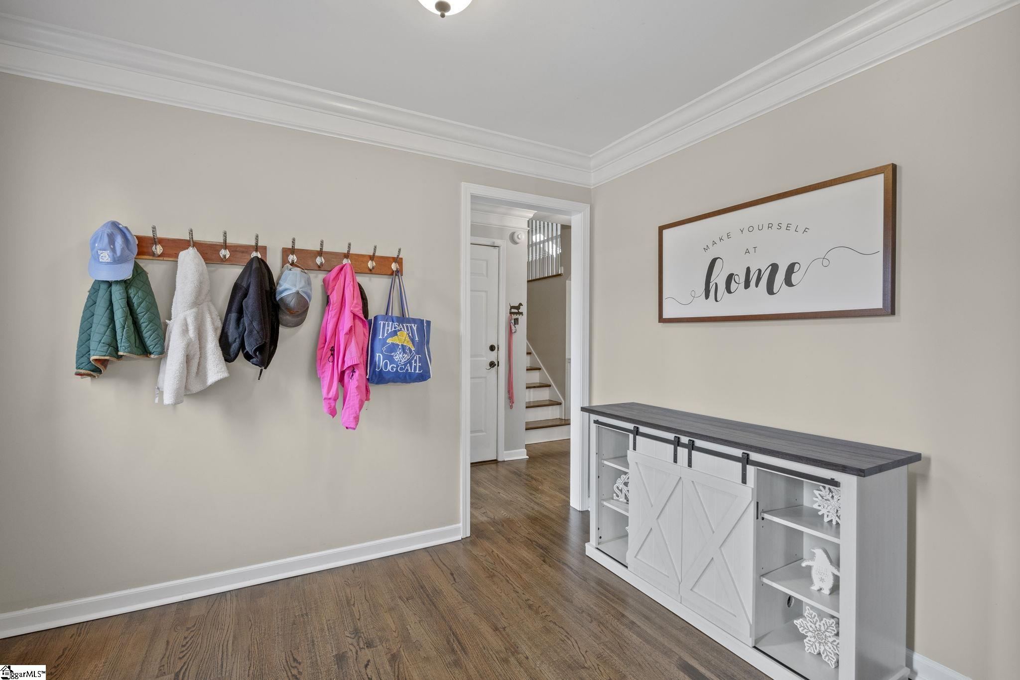 102 West Silverleaf Street Greer, SC 29650 - Photo 5 of 36