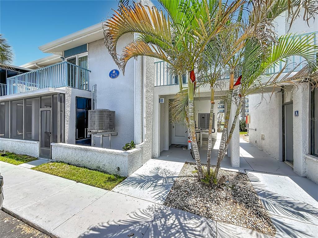 245 Medallion Boulevard, Unit G Madeira Beach, FL 33708 - Photo 7 of 47