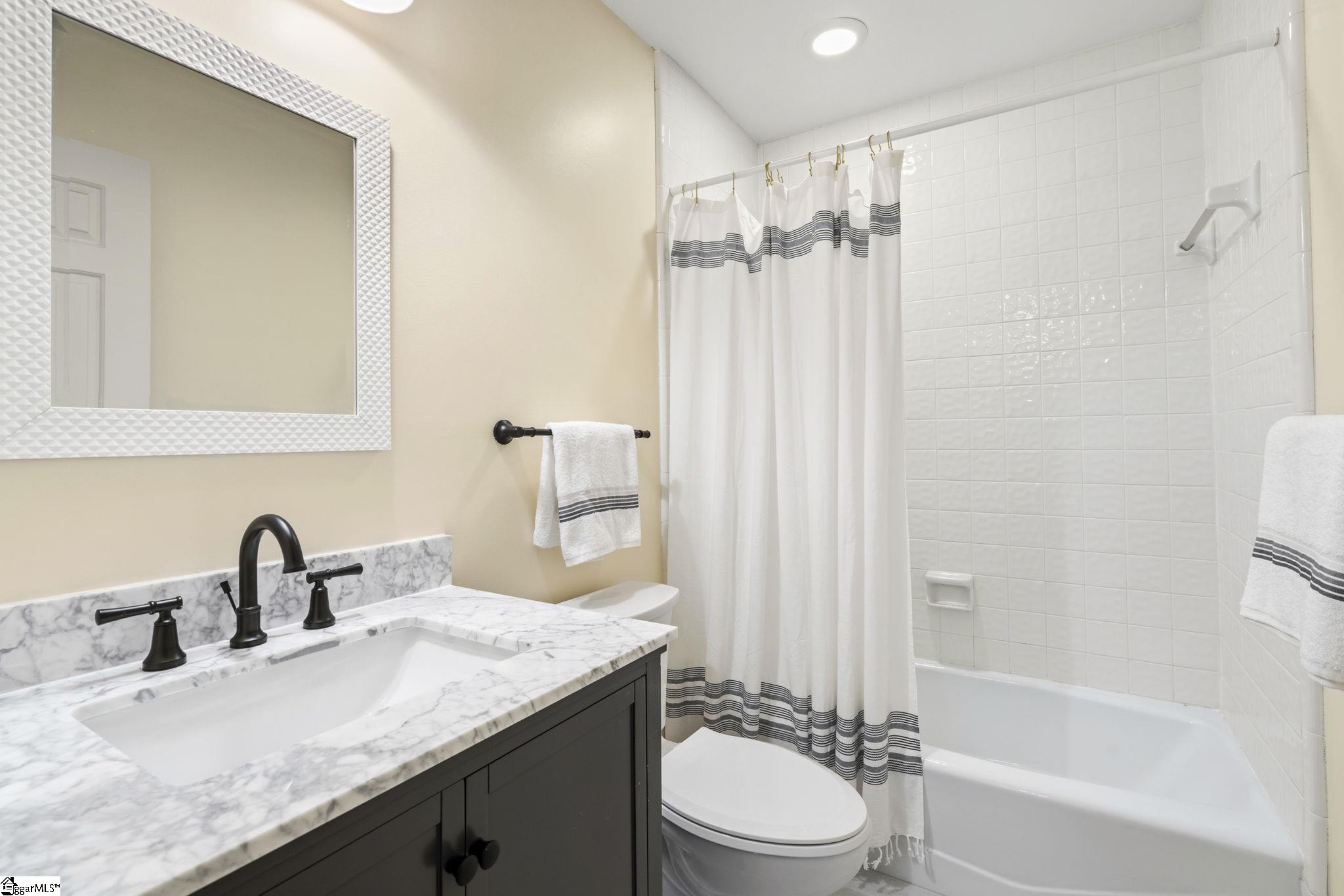 1212 Shadow Way Greenville, SC 29615 - Photo 19 of 34
