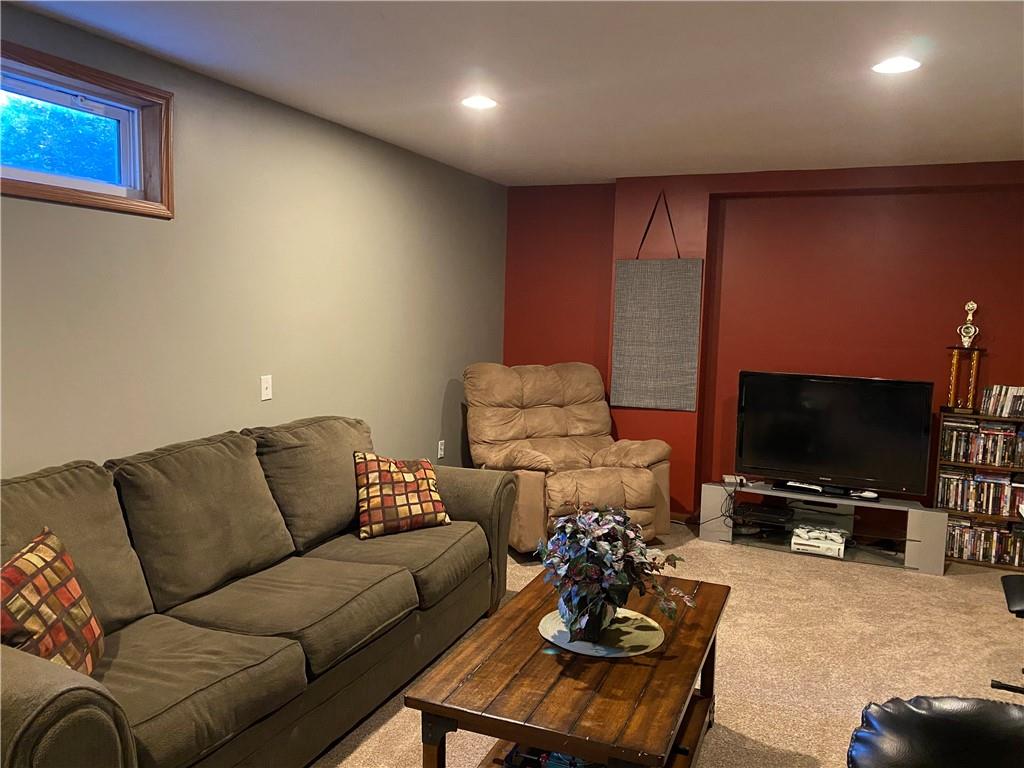 83 Koncar Road Pulaski, PA 16143 - Photo 20 of 22 Gallery Image 20