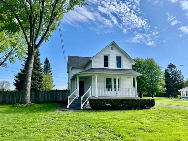 $1,500 | 830 Garfield Avenue, Unit UP, Batavia, IL 60510