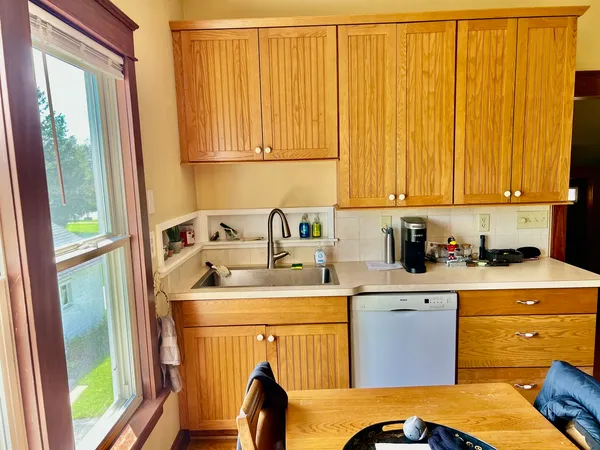 $1,500 | 830 Garfield Avenue, Unit UP, Batavia, IL 60510