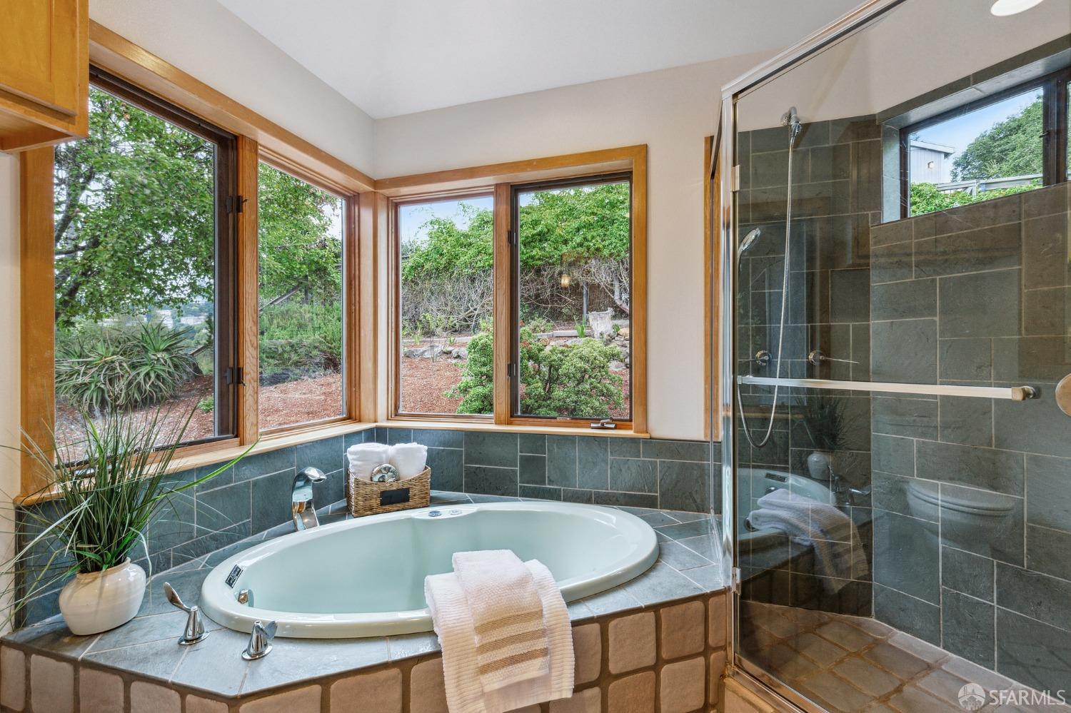 6534 Gwin Road Oakland, CA 94611 - Photo 33 of 45 Gallery Image 33