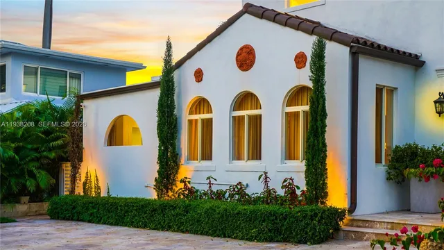 $14,500 | 1201 Northeast 85th Street, Miami, FL 33138