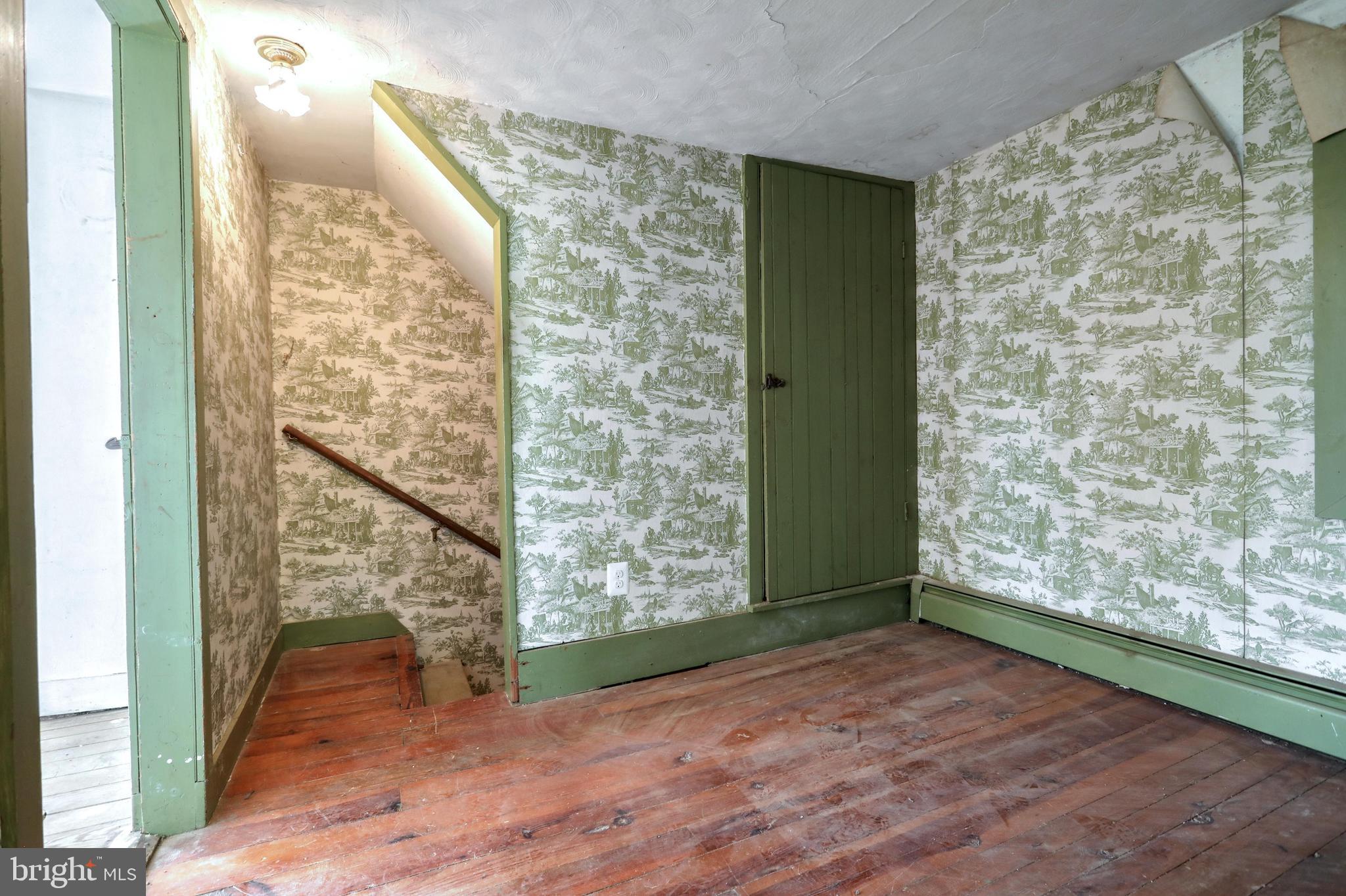 4928 Grave Run Road Manchester, MD 21102 - Photo 41 of 49 Sitting area 2nd floor