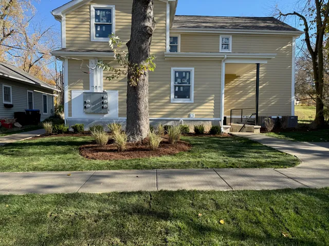 $1,900 | 627 North River Street, Unit 4, Ypsilanti, MI 48198