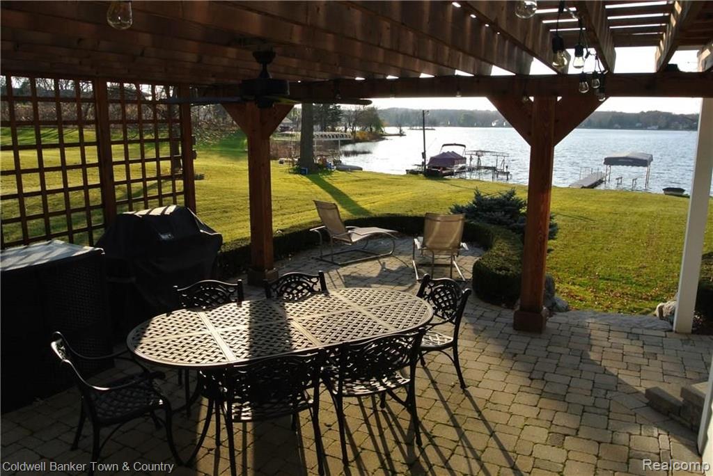 10231 Carmer Road Fenton, MI 48430 - Photo 34 of 42