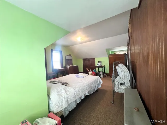 $170,000 | 227 North Moore Street, Waterloo, IL 62298