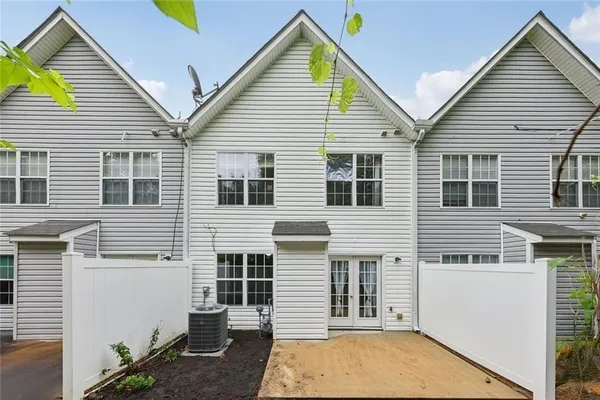 $190,000 | 6812 Gallant Circle Southeast, Unit 1, Mableton, GA 30126