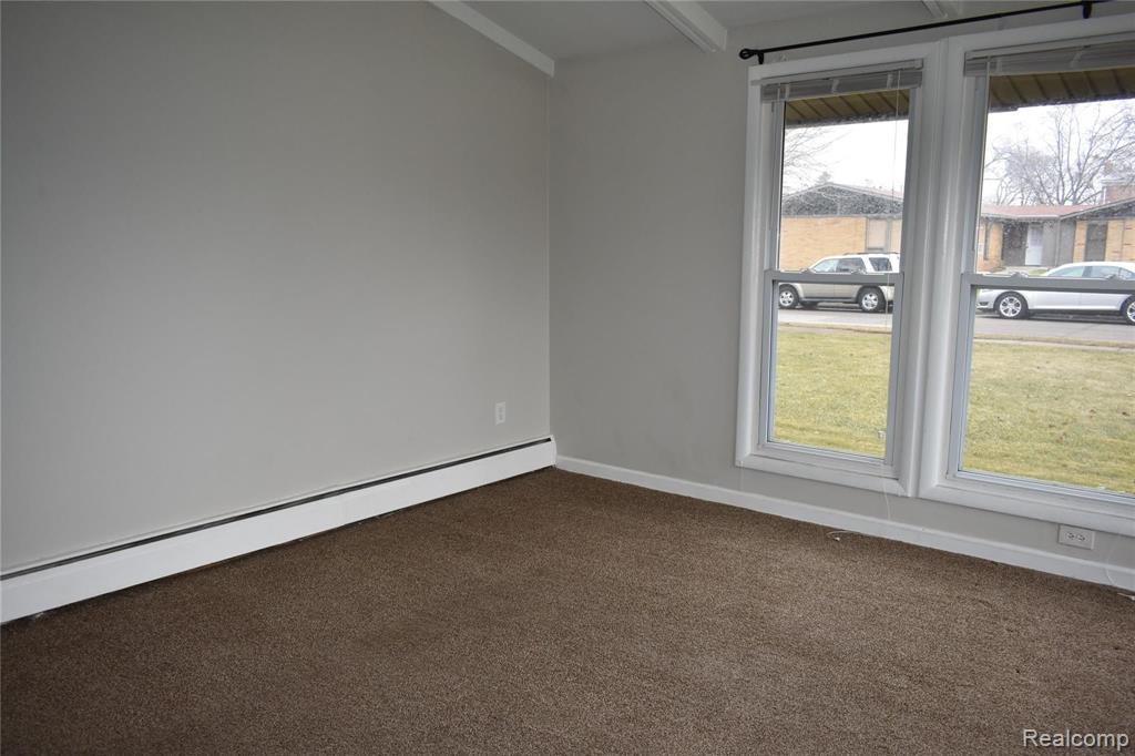 2325 West 14 Mile Road Royal Oak, MI 48073 - Photo 13 of 16