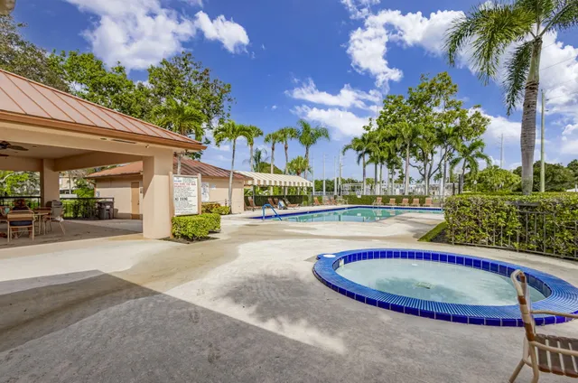 $650,000 | 2085 Chagall Circle, West Palm Beach, FL 33409