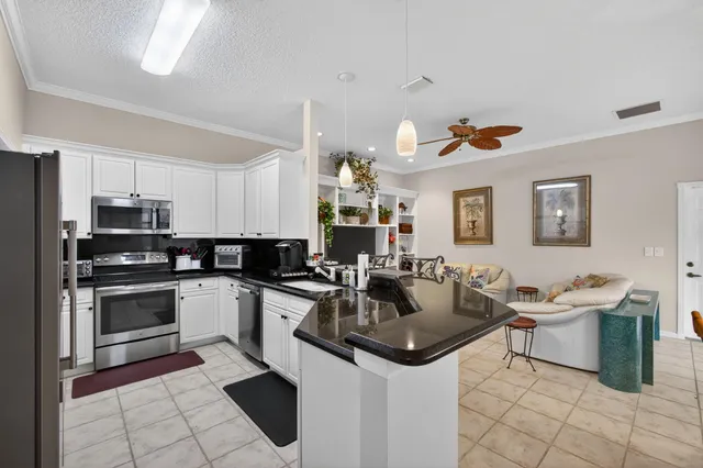 $650,000 | 2085 Chagall Circle, West Palm Beach, FL 33409