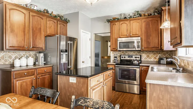 $469,900 | 14559 Waverly Drive, Carmel, IN 46033