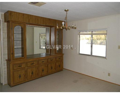 4861 Laughlin Road Pahrump, NV 89048 - Photo 14 of 17 Dining Room.