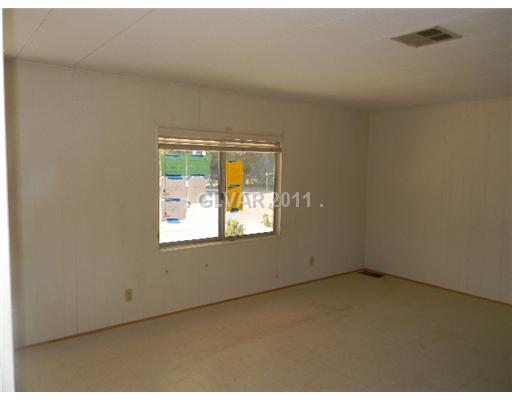 4861 Laughlin Road Pahrump, NV 89048 - Photo 9 of 17 Living Room.