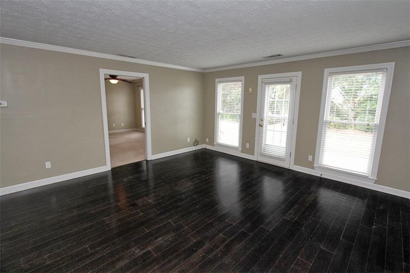 6115 Colston Lane Tucker, GA 30084 - Photo 6 of 27