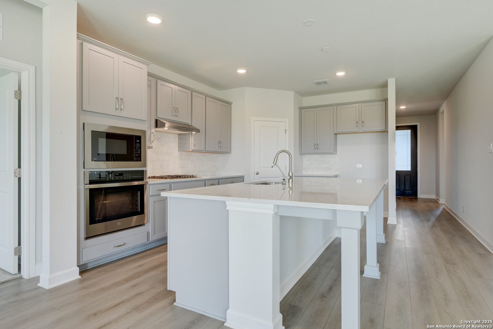 138 Beveridge Road Seguin, TX 78155 - Photo 7 of 41