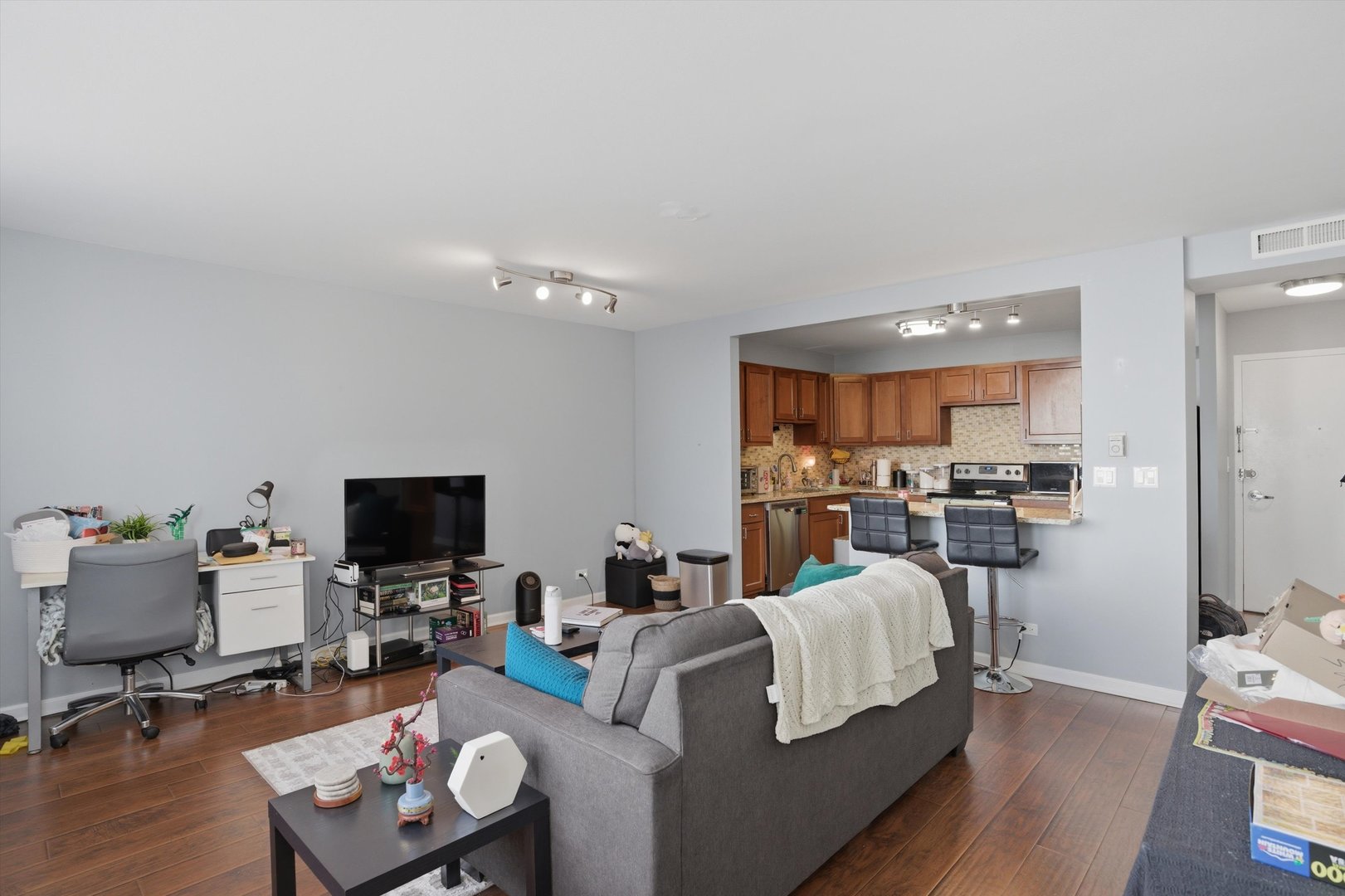 6301 North Sheridan Road, Unit 3M Chicago, IL 60660 - Photo 11 of 30