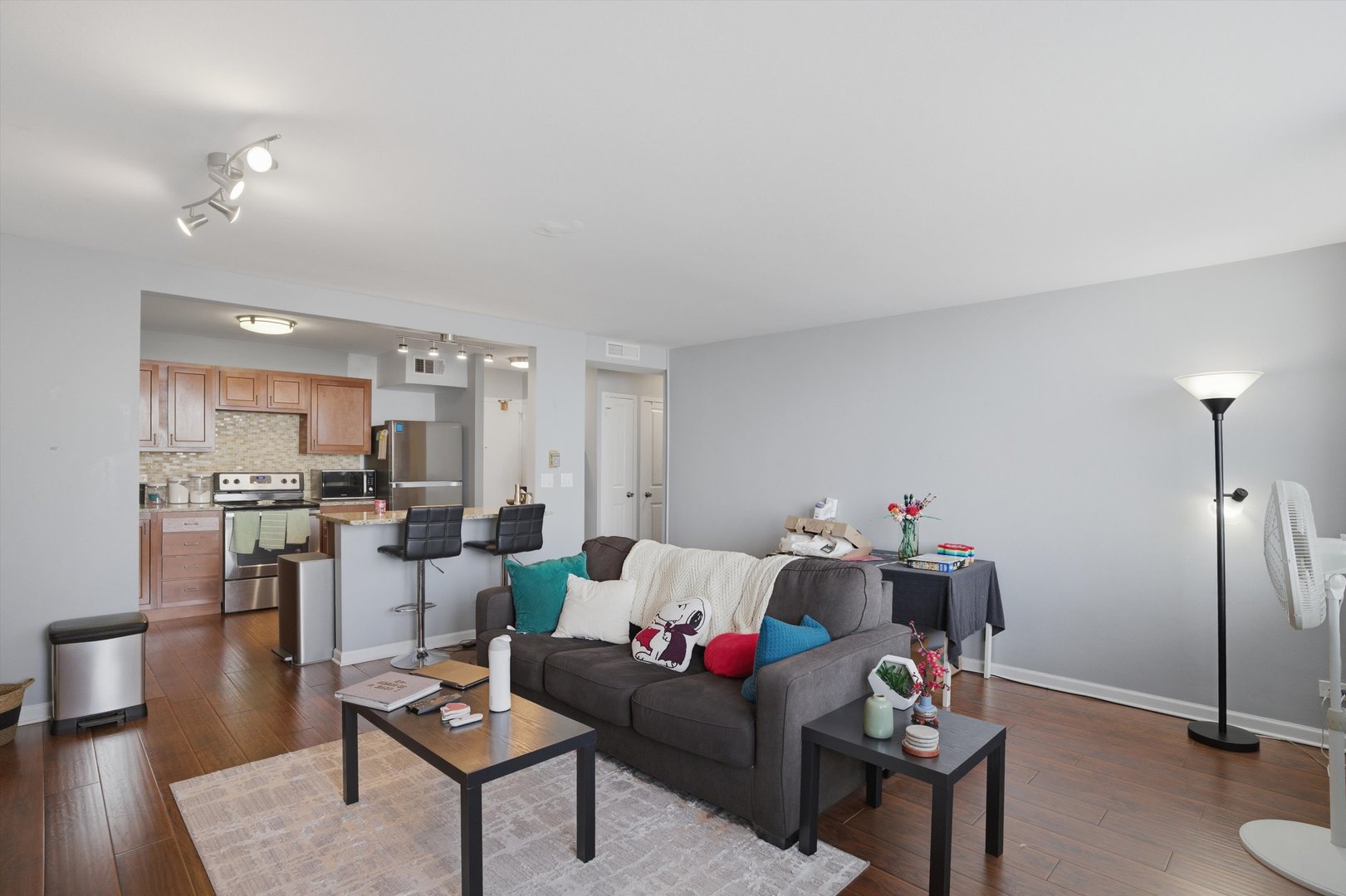 6301 North Sheridan Road, Unit 3M Chicago, IL 60660 - Photo 12 of 30
