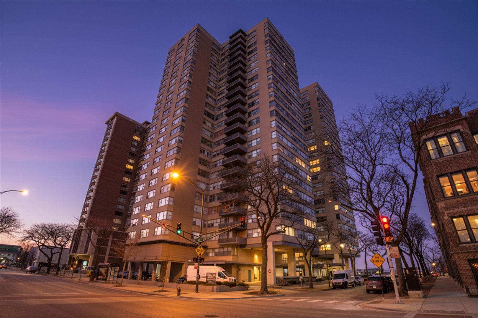 6301 North Sheridan Road, Unit 3M Chicago, IL 60660 - Photo 2 of 30