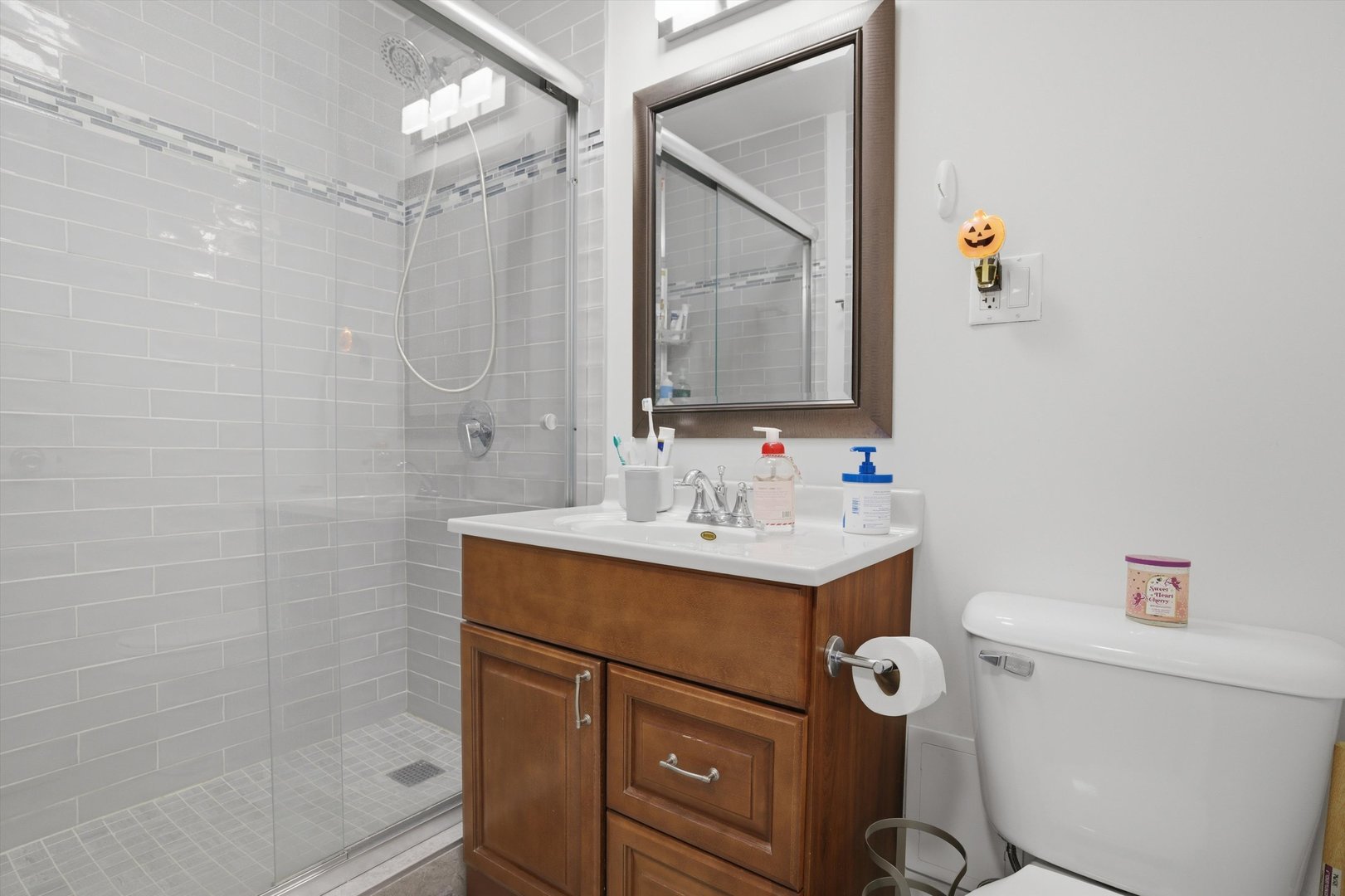 6301 North Sheridan Road, Unit 3M Chicago, IL 60660 - Photo 24 of 30