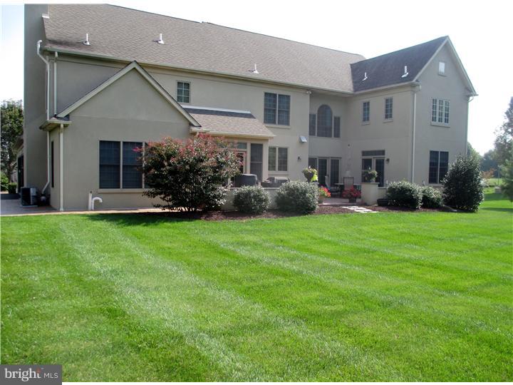 33 Ruth Circle Malvern, PA 19355 - Photo 22 of 25 Back Yard