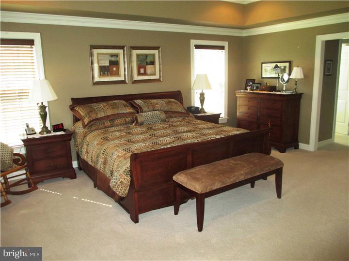 33 Ruth Circle Malvern, PA 19355 - Photo 10 of 25 Bedroom - Main