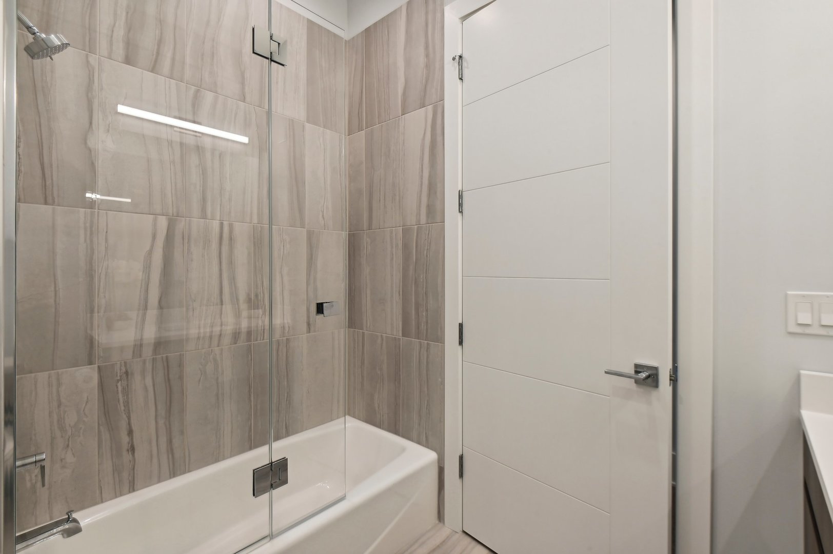 812 West Adams Street, Unit 213 Chicago, IL 60607 - Photo 17 of 31