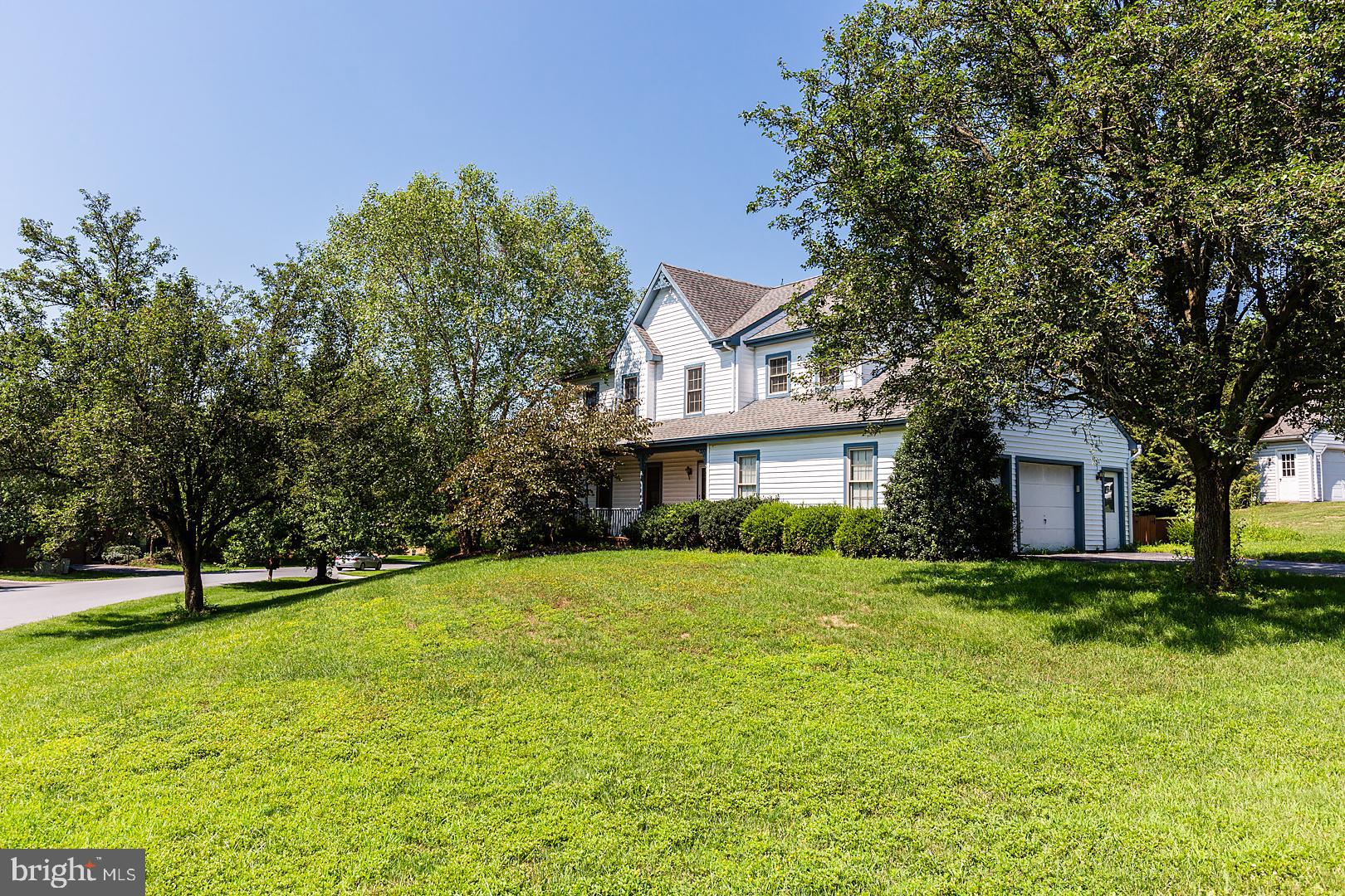 7 Countryside Lane Lititz, PA 17543 - Photo 3 of 61