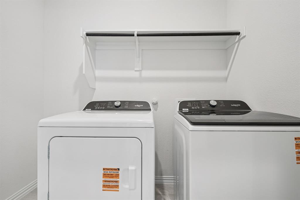 1705 Arches Road Anna, TX 75409 - Photo 10 of 29 Photo is not of the actual home, but is an inspirational photo of builder’s model home and may depict options, furnishings, and/or decorator features that are not included.