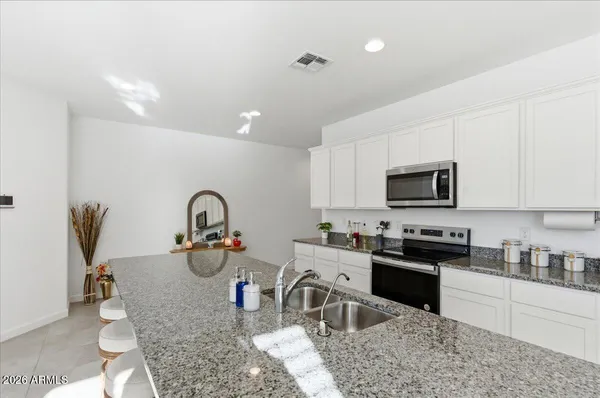 $475,000 | 1883 West Storia Avenue, Apache Junction, AZ 85120