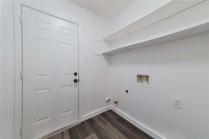 5535 Pine Place Austin, TX 78744 - Photo 20 of 25
