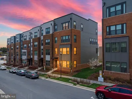 $549,900 | 16126 Connors Way, Unit 87, Rockville, MD 20855