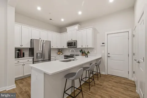 $549,900 | 16126 Connors Way, Unit 87, Rockville, MD 20855