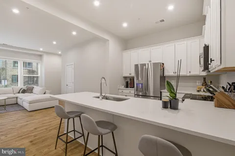 $549,900 | 16126 Connors Way, Unit 87, Rockville, MD 20855