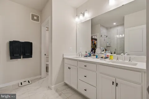 $549,900 | 16126 Connors Way, Unit 87, Rockville, MD 20855
