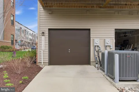 $549,900 | 16126 Connors Way, Unit 87, Rockville, MD 20855