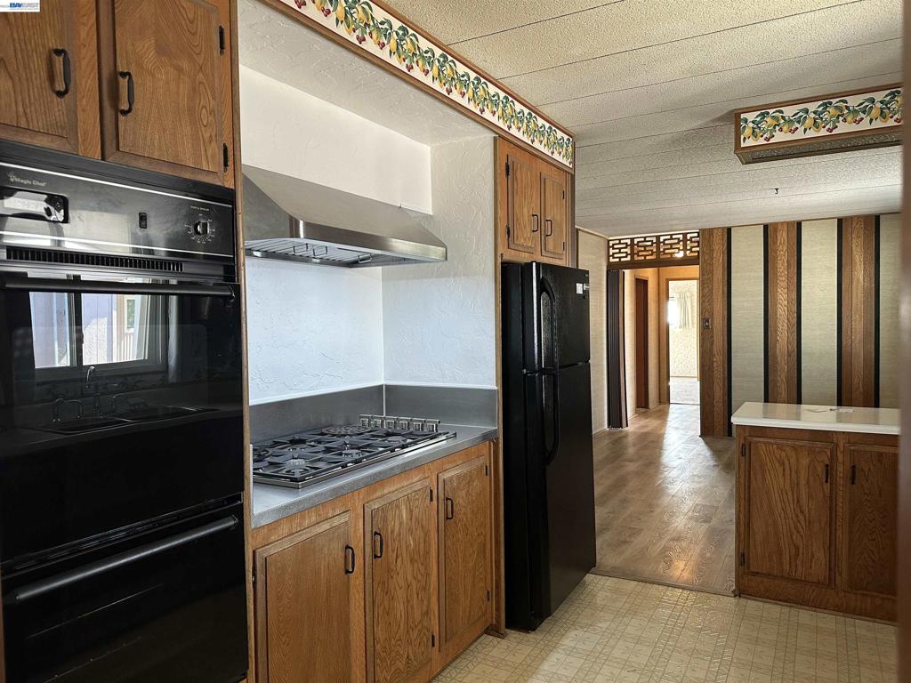 711 Old Canyon Road Fremont, CA 94536 - Photo 17 of 37