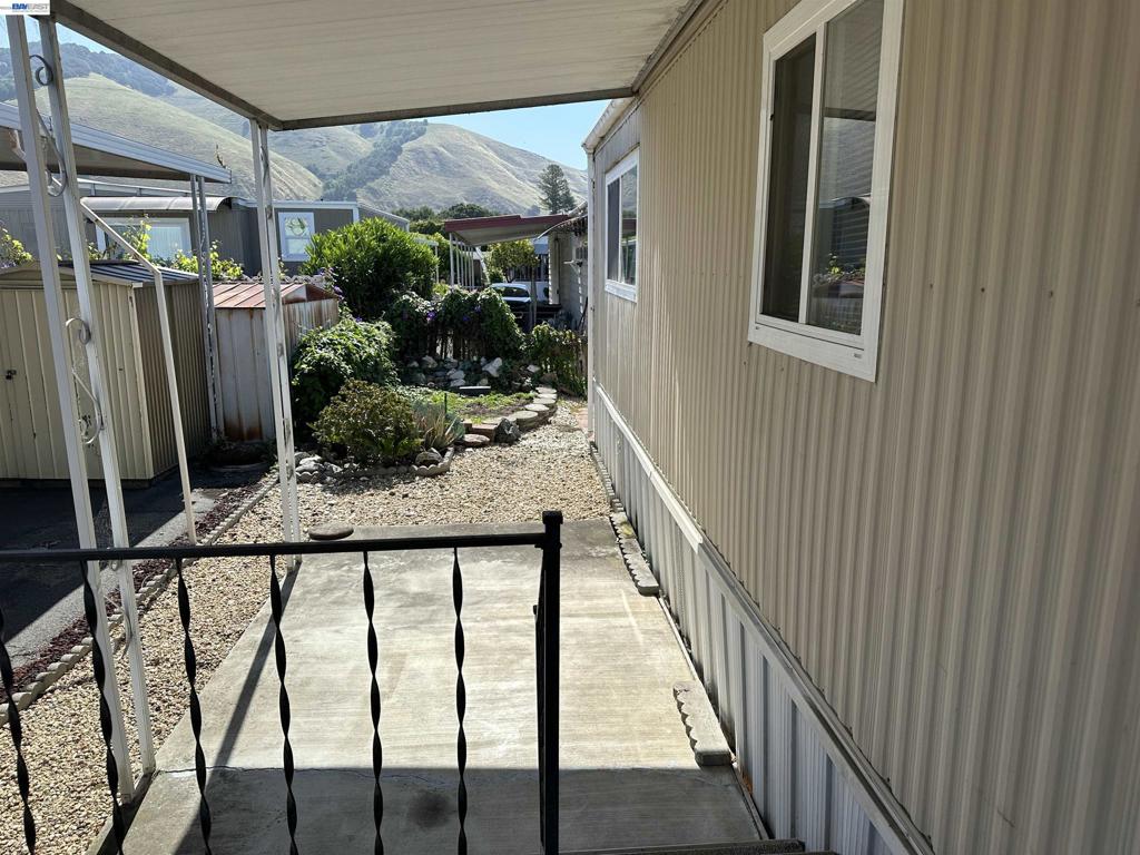 711 Old Canyon Road Fremont, CA 94536 - Photo 4 of 37