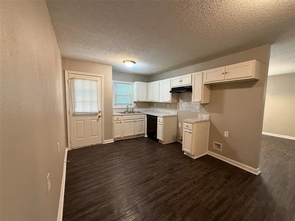 $1,650 | 1715 West Elm Street, Denison, TX 75020