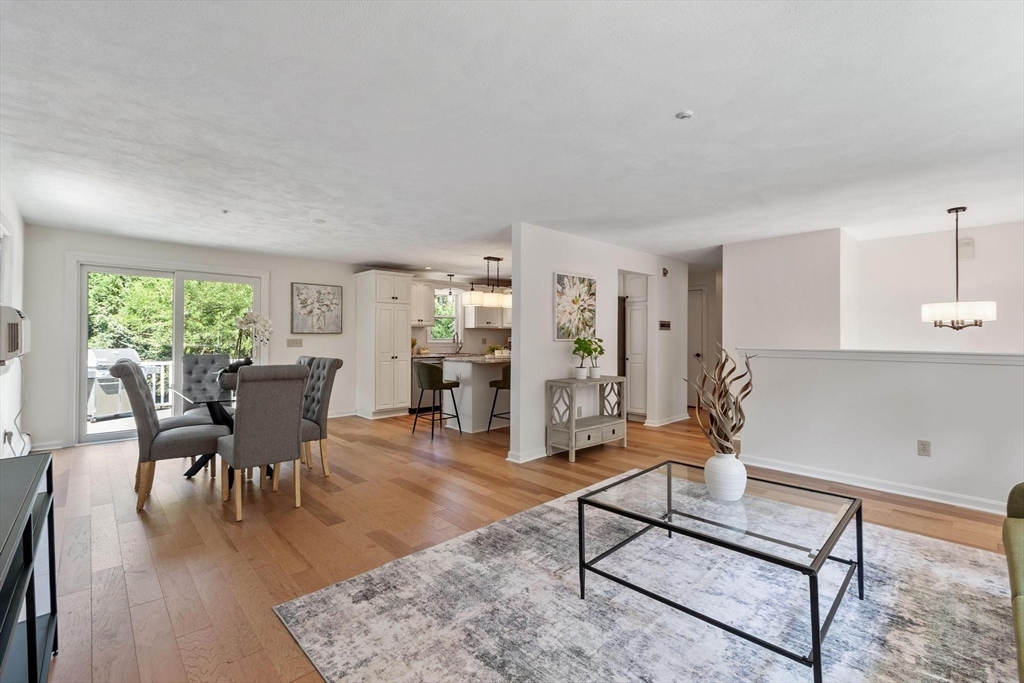 7 Locust Street Reading, MA 01867 - Photo 8 of 40 Gallery Image 8