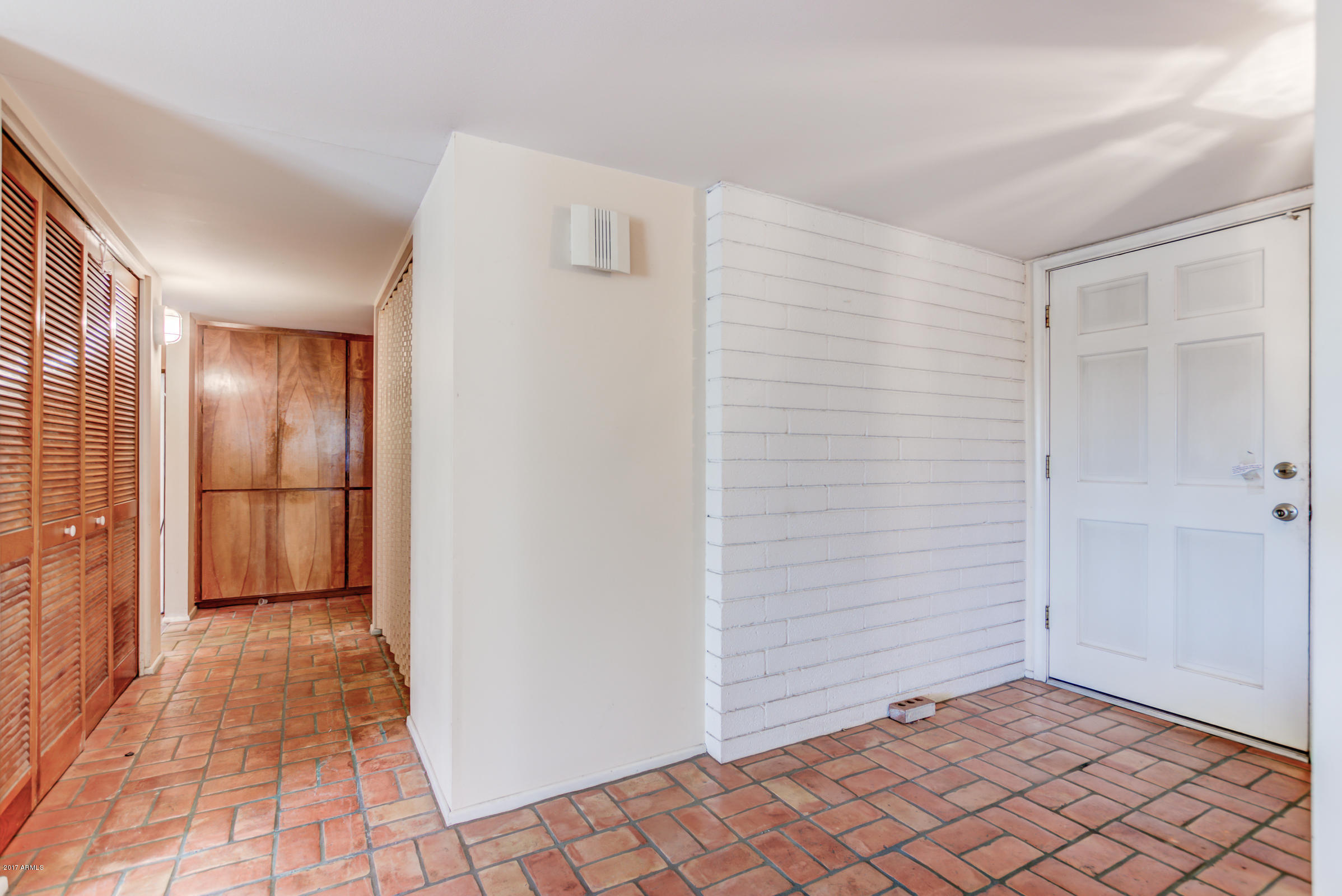 4034 West Hatcher Road Phoenix, AZ 85051 - Photo 7 of 42 07-Hallway to Kitchen