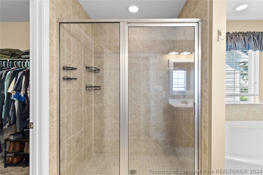 129 Warren Lake Road Aberdeen, NC 28315 - Photo 29 of 50 a bathroom with a shower