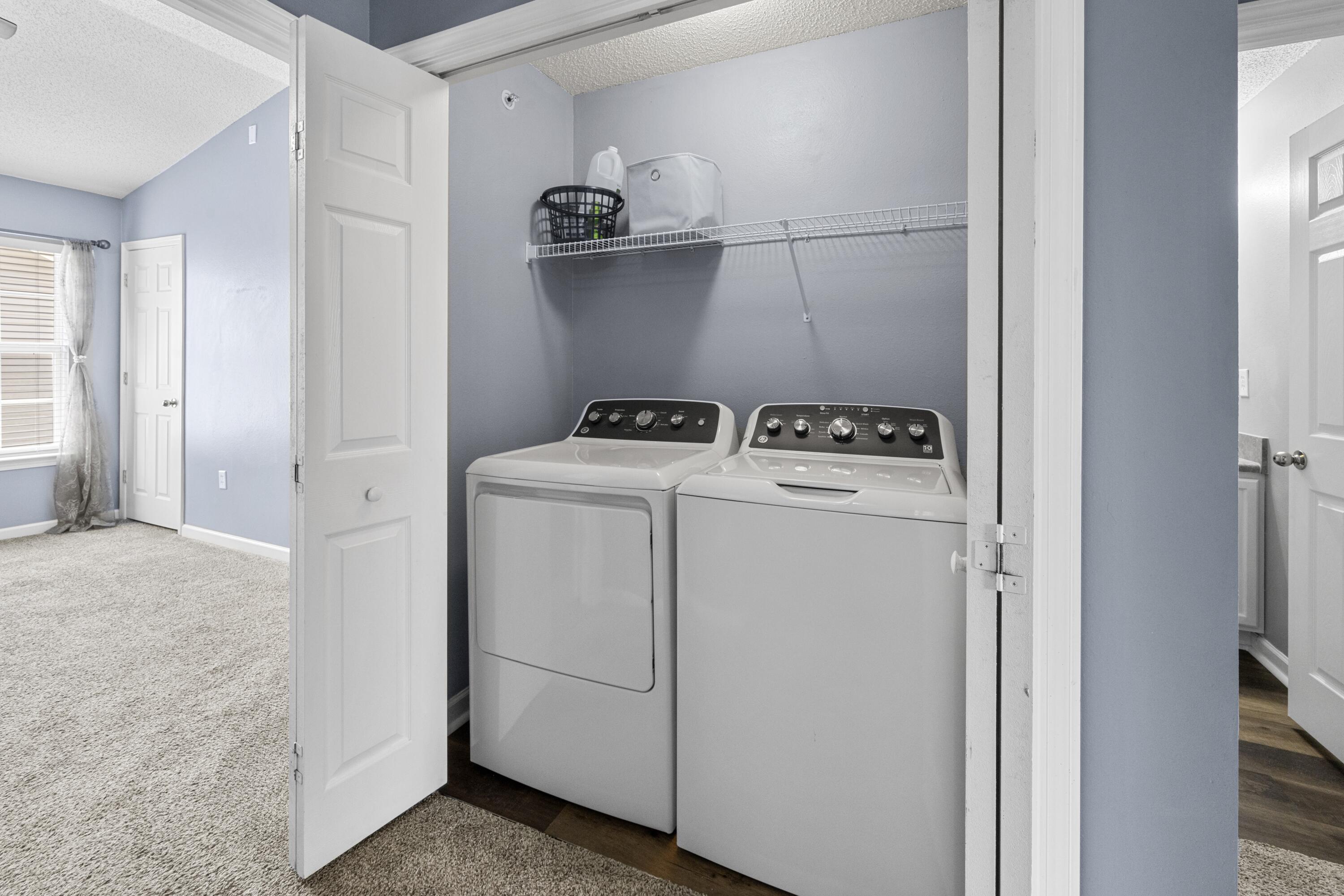 313 Crooked Pine Trail Crestview, FL 32539 - Photo 18 of 43 a utility room with dryer and washer