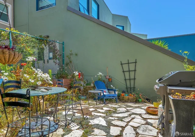 a view of outdoor space