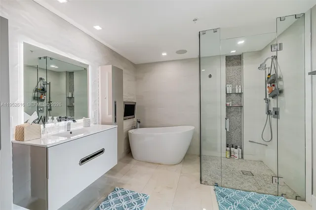 $3,995,000 | 3400 Southwest 27th Avenue, Unit 802, Miami, FL 33133